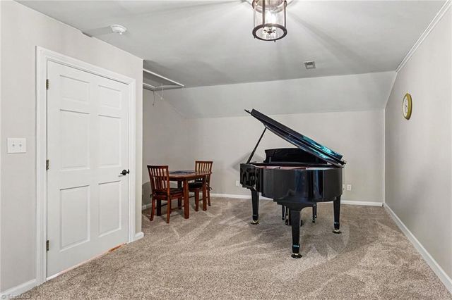 3190 Macbrandon Lane, Pfafftown, NC 27040