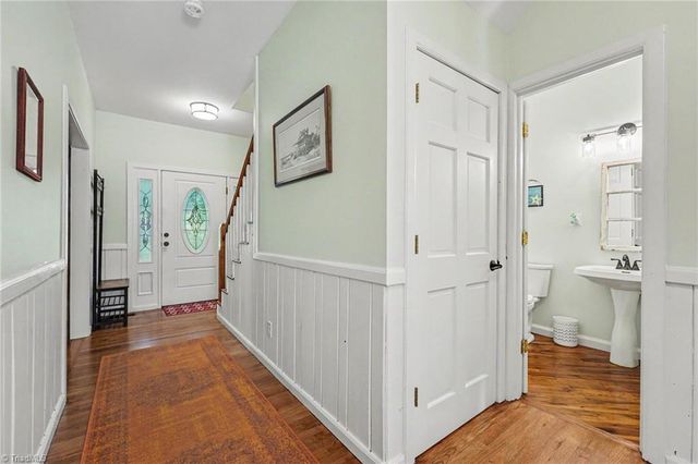 3190 Macbrandon Lane, Pfafftown, NC 27040