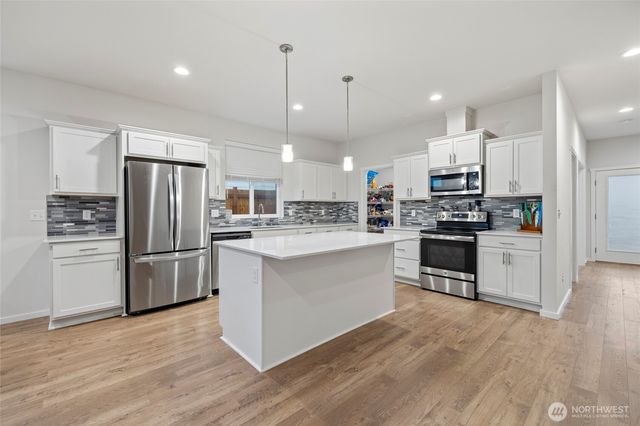 2113 Lancaster Drive, Ferndale, WA 98248