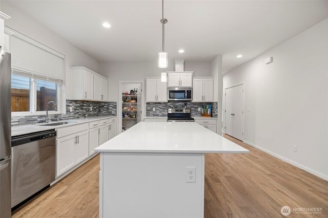 2113 Lancaster Drive, Ferndale, WA 98248