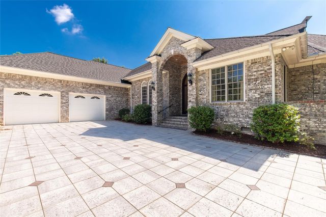 747 Shoreline Drive, Lancaster, SC 29720