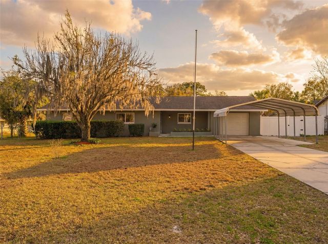 124 LAKE MOLLY AVENUE, Deland, FL 32724