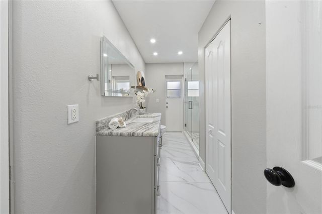 124 LAKE MOLLY AVENUE, Deland, FL 32724