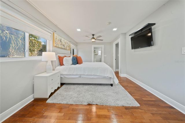 124 LAKE MOLLY AVENUE, Deland, FL 32724