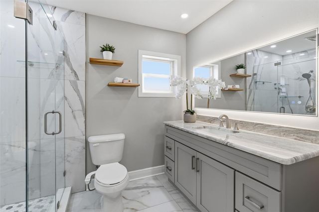 124 LAKE MOLLY AVENUE, Deland, FL 32724