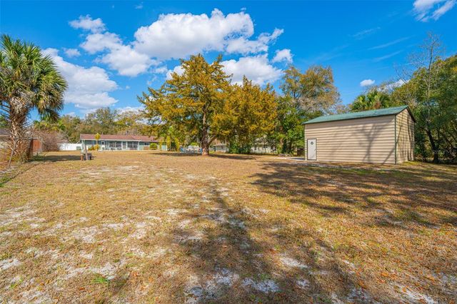 124 LAKE MOLLY AVENUE, Deland, FL 32724