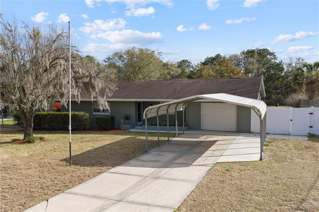 124 LAKE MOLLY AVENUE, Deland, FL 32724