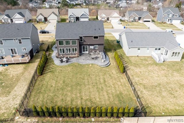 5489 Cooper Ridge, Hamburg, NY 14075