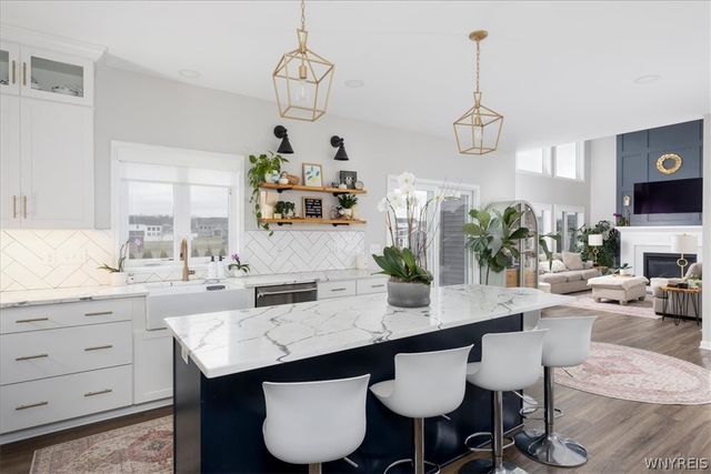 5489 Cooper Ridge, Hamburg, NY 14075