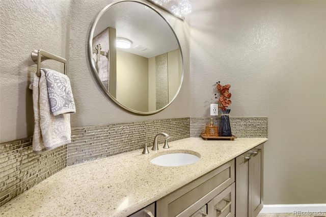 20538 E Weaver Drive, Aurora, CO 80016