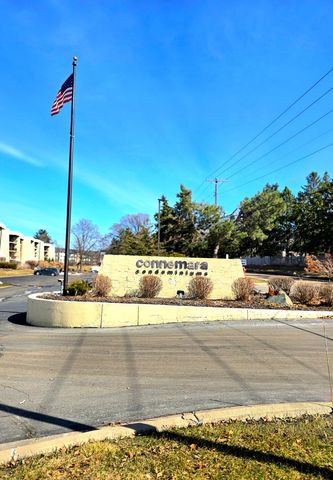 2455 Londin Lane E 117, Maplewood, MN 55119