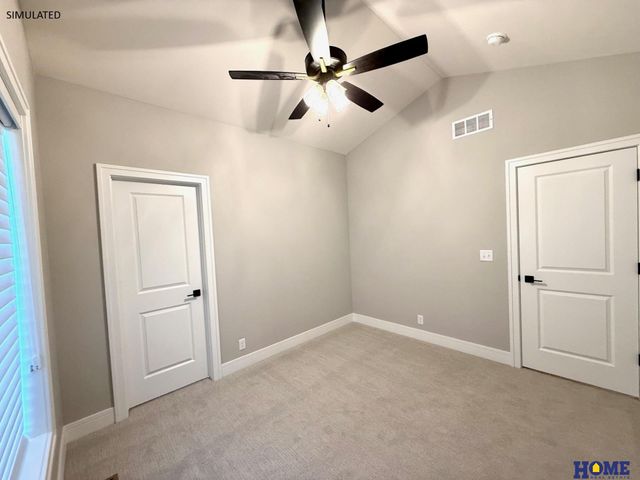 735 Regiment Road, Lincoln, NE 68527