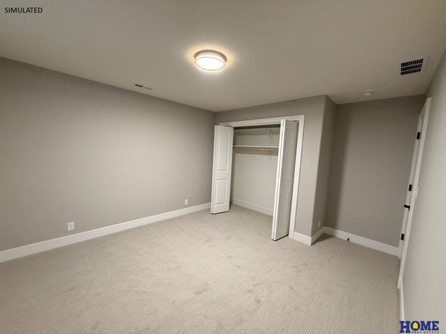 735 Regiment Road, Lincoln, NE 68527