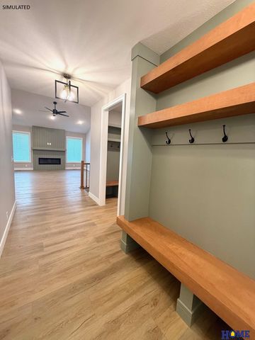 735 Regiment Road, Lincoln, NE 68527