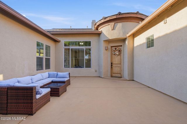 1220 W Calabria Court, Oro Valley, AZ 85755