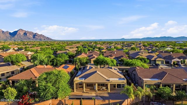 1220 W Calabria Court, Oro Valley, AZ 85755