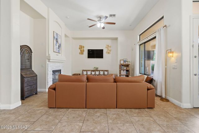 1220 W Calabria Court, Oro Valley, AZ 85755
