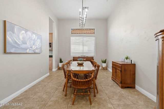 1220 W Calabria Court, Oro Valley, AZ 85755