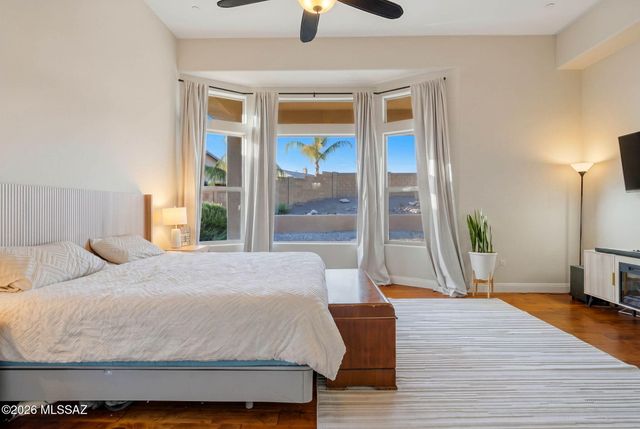 1220 W Calabria Court, Oro Valley, AZ 85755