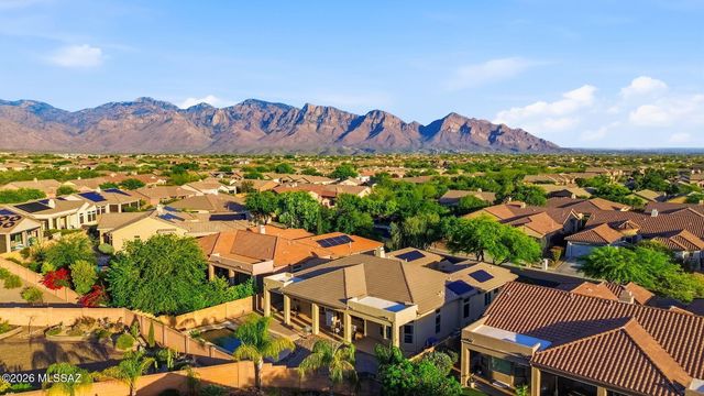 1220 W Calabria Court, Oro Valley, AZ 85755
