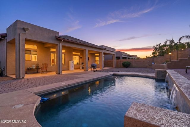 1220 W Calabria Court, Oro Valley, AZ 85755