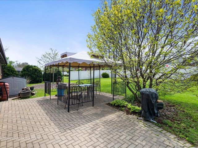 12524 S 71st Court, Palos Heights, IL 60463