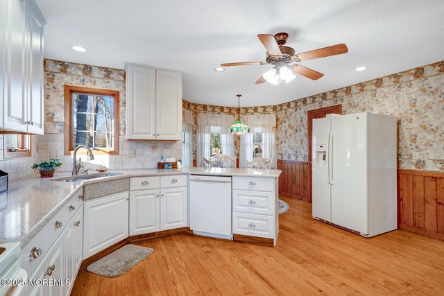 104 3rd Avenue, Tuckerton, NJ 08087