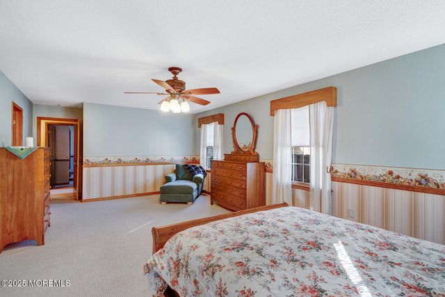 104 3rd Avenue, Tuckerton, NJ 08087