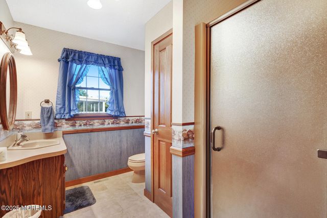 104 3rd Avenue, Tuckerton, NJ 08087