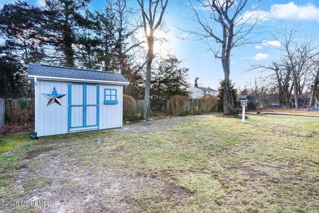 104 3rd Avenue, Tuckerton, NJ 08087