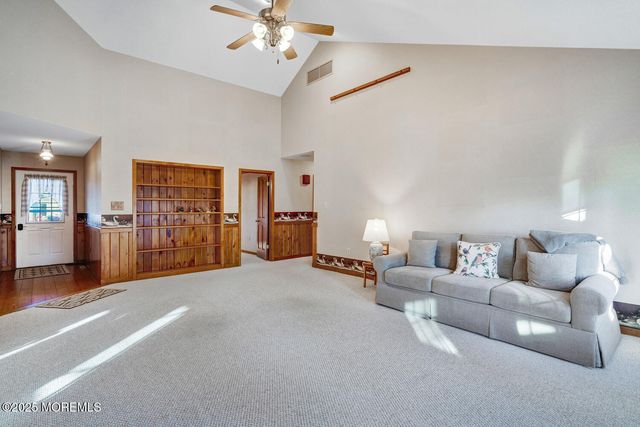 104 3rd Avenue, Tuckerton, NJ 08087