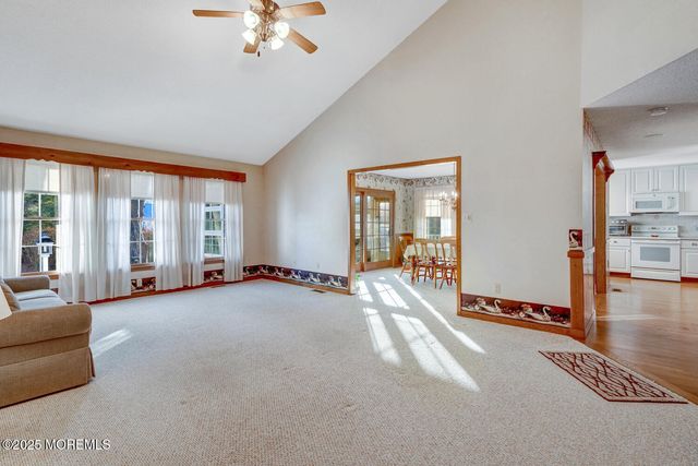 104 3rd Avenue, Tuckerton, NJ 08087