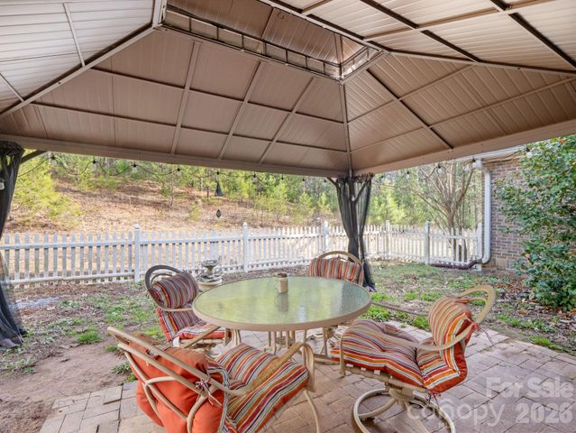 92 Rodaeo Drive, Columbus, NC 28722