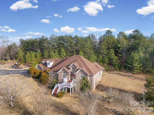 92 Rodaeo Drive, Columbus, NC 28722