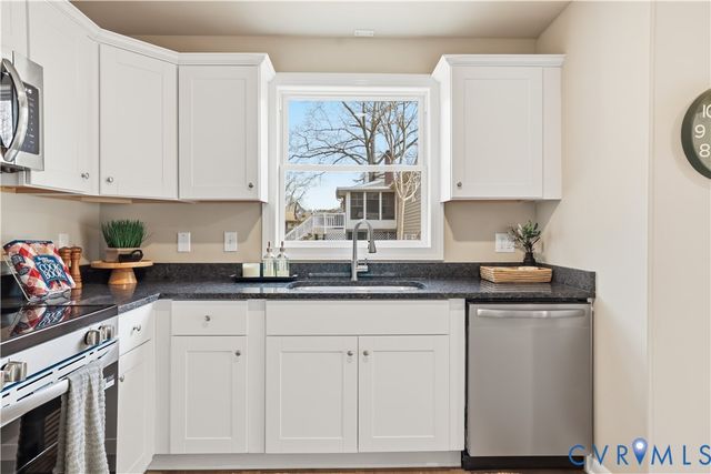 4400 Treely Rd, Chester, VA 23831