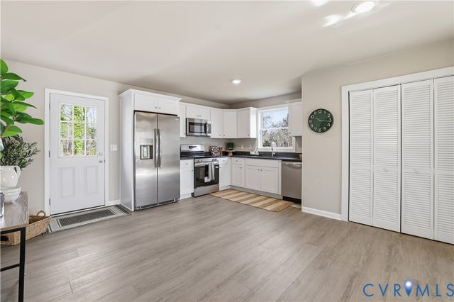 4400 Treely Rd, Chester, VA 23831