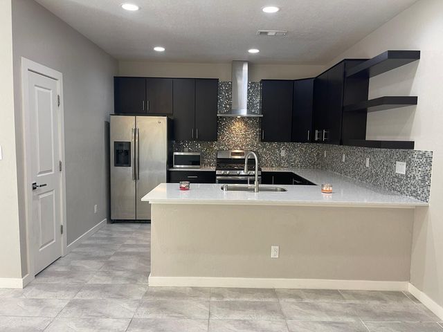 1668 Bull Lea Drive SE, Albuquerque, NM 87123
