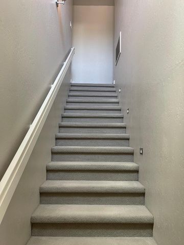 1668 Bull Lea Drive SE, Albuquerque, NM 87123
