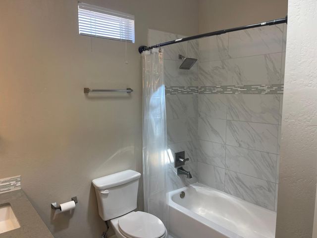 1668 Bull Lea Drive SE, Albuquerque, NM 87123