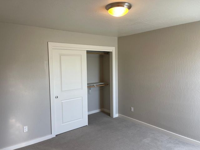 1668 Bull Lea Drive SE, Albuquerque, NM 87123