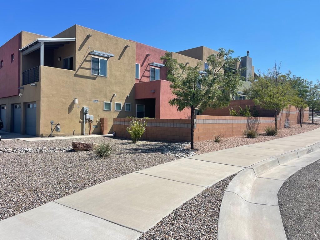 1668 Bull Lea Drive SE, Albuquerque, NM 87123