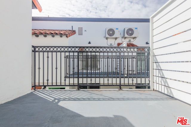 2757 Andreo 8, Torrance, CA 90501