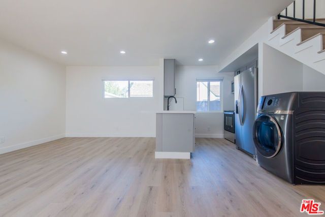 2757 Andreo 8, Torrance, CA 90501