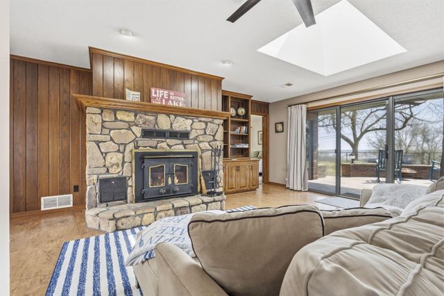 56 James View Road, Kimberling City, MO 65686