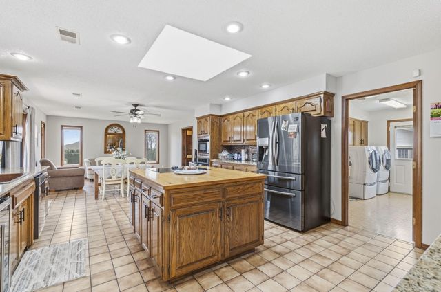 56 James View Road, Kimberling City, MO 65686