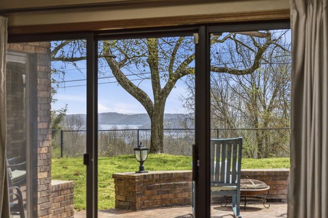 56 James View Road, Kimberling City, MO 65686