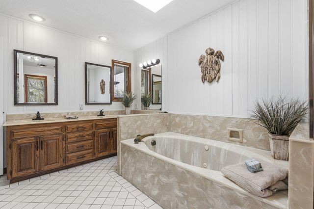 56 James View Road, Kimberling City, MO 65686