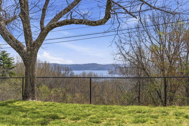 56 James View Road, Kimberling City, MO 65686