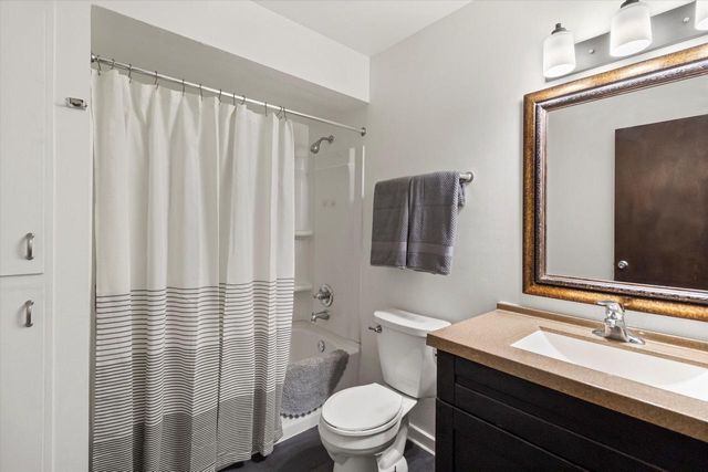 2712 Welsh COURT #2714, Waukesha, WI 53188