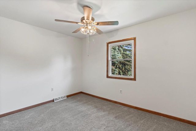 2712 Welsh COURT #2714, Waukesha, WI 53188